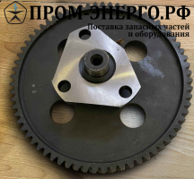 18/22 Шестерня привода ТНВД в сборе с цапфой 01-0305-1
