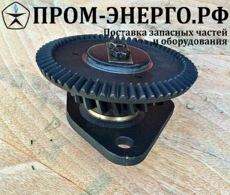 18/22 Блок шестерен привода регулятора в сборе с цапфой 107-0310